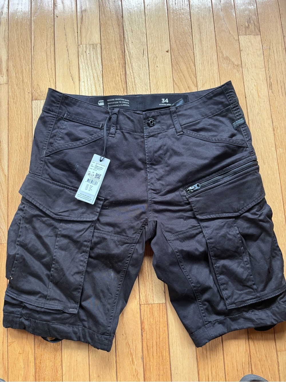 G-Star Men’s Cargo Shorts in Dark Brown with Zip Pocket